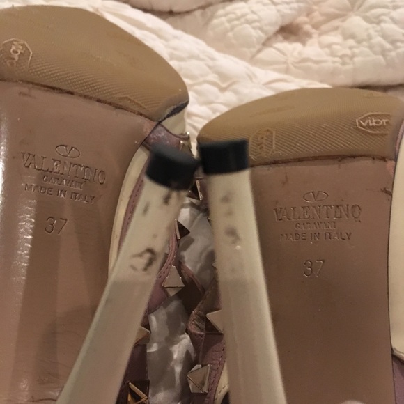 Authentic Valentino cream/nude rock stud pumps 37 - Picture 7 of 8